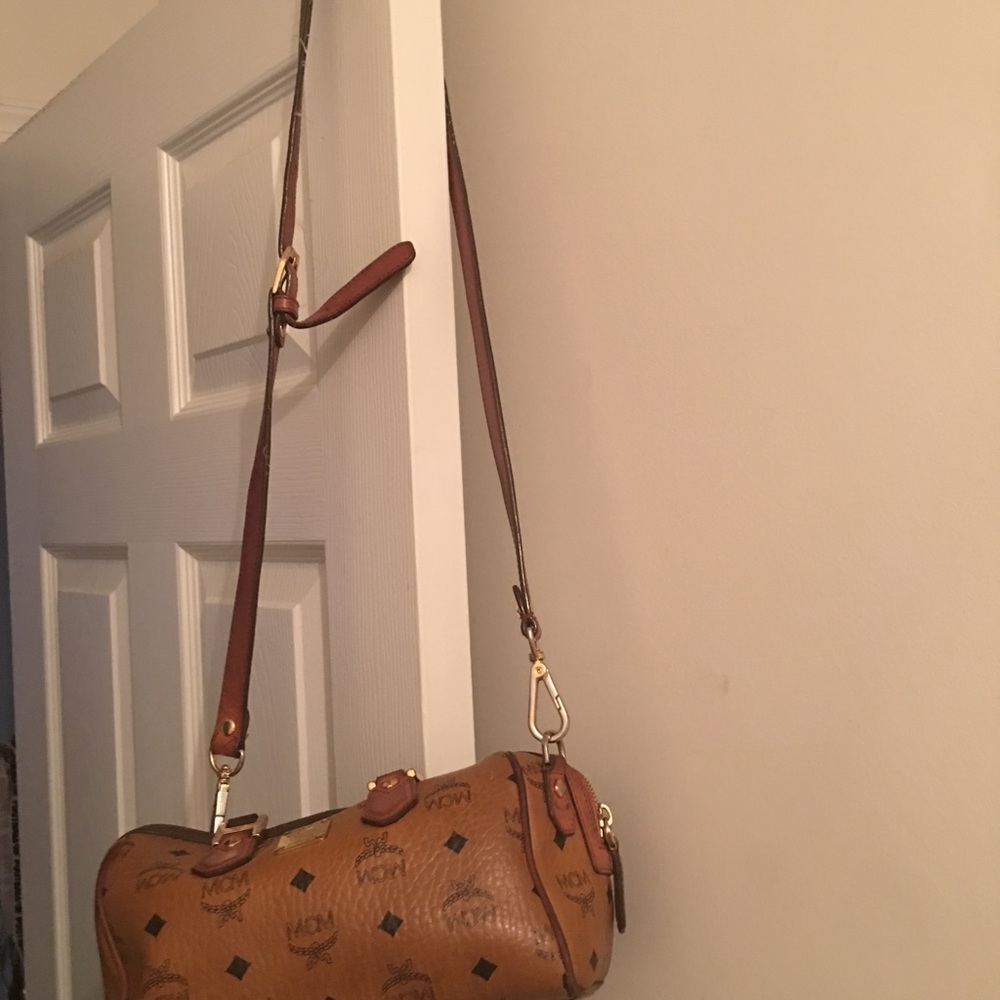MCM cross over bag